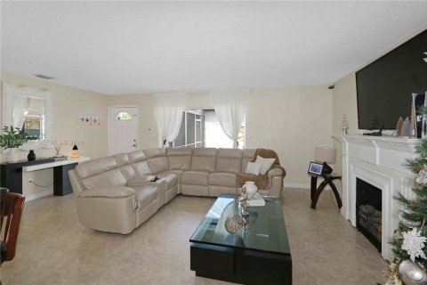 Купить виллу или дом в Майами, Флорида 2 спальни, 138.61м2, № 1997285 - фото 4