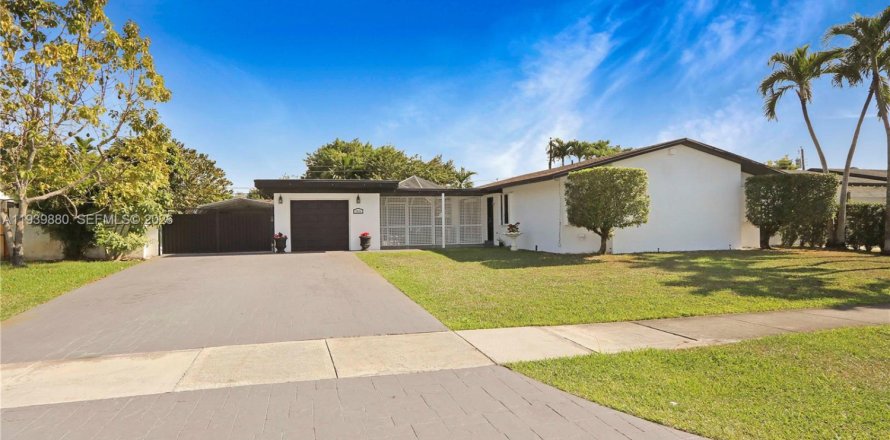 Дом в Майами, Флорида 2 спальни, 138.61м2 № 1997285