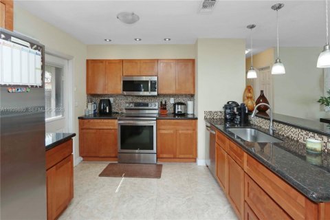 Купить виллу или дом в Майами, Флорида 2 спальни, 138.61м2, № 1997285 - фото 5