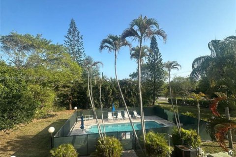 Appartement à louer à Deerfield Beach, Floride: 2 chambres, 82.13 m2 № 2076517 - photo 2