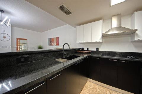 Снять в аренду кондоминиум в Майами, Флорида 1 спальня, 58.53м2, № 1972520 - фото 10