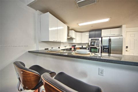 Снять в аренду кондоминиум в Майами, Флорида 1 спальня, 58.53м2, № 1972520 - фото 14