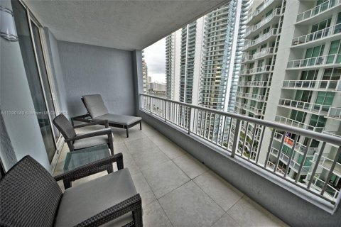 Снять в аренду кондоминиум в Майами, Флорида 1 спальня, 58.53м2, № 1972520 - фото 4