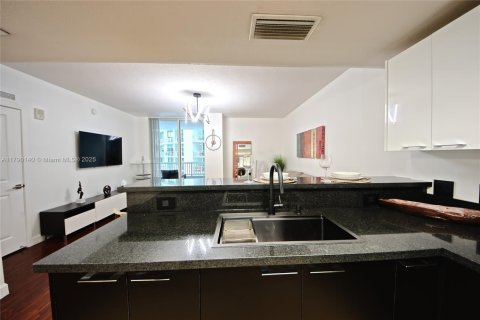 Снять в аренду кондоминиум в Майами, Флорида 1 спальня, 58.53м2, № 1972520 - фото 12