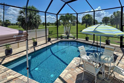 House in Placida, Florida 2 bedrooms, 152.08 sq.m. № 1805103 - photo 20
