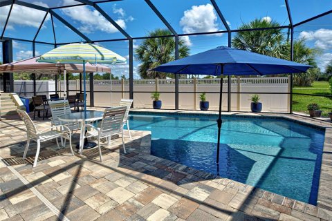 House in Placida, Florida 2 bedrooms, 152.08 sq.m. № 1805103 - photo 28