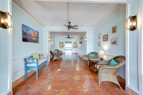 Condo in Tequesta, Florida, 2 bedrooms  № 2190073 - photo 29