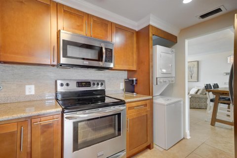 Condo in Tequesta, Florida, 2 bedrooms  № 2190073 - photo 26