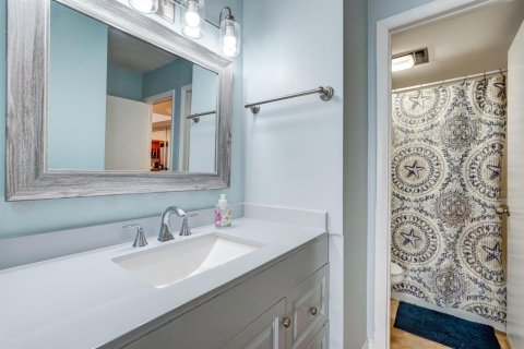 Condo in Tequesta, Florida, 2 bedrooms  № 2190073 - photo 11