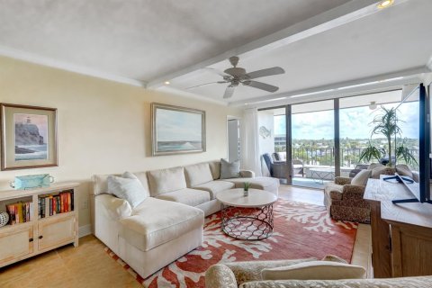 Condo in Tequesta, Florida, 2 bedrooms  № 2190073 - photo 21