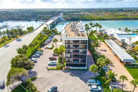 Condo in Tequesta, Florida, 2 bedrooms  № 2190073 - photo 20