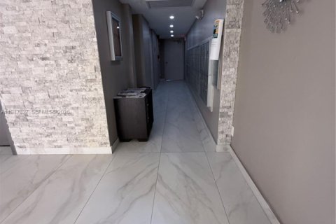 Купить кондоминиум в Помпано-Бич, Флорида 1 спальня, 83.61м2, № 2003522 - фото 3