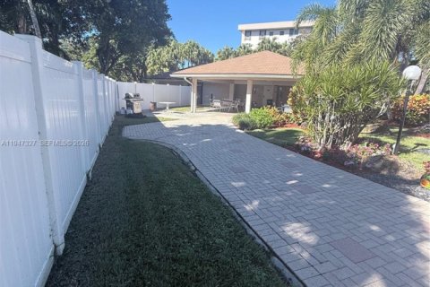 Купить кондоминиум в Помпано-Бич, Флорида 1 спальня, 83.61м2, № 2003522 - фото 17