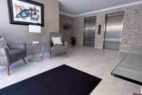 Купить кондоминиум в Помпано-Бич, Флорида 1 спальня, 83.61м2, № 2003522 - фото 2