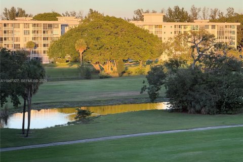 Купить кондоминиум в Помпано-Бич, Флорида 1 спальня, 83.61м2, № 2003522 - фото 13