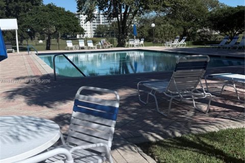 Купить кондоминиум в Помпано-Бич, Флорида 1 спальня, 83.61м2, № 2003522 - фото 16