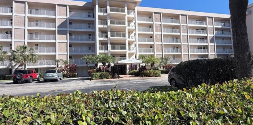 Кондоминиум с 1 спальней в Помпано-Бич, Флорида № 2003522