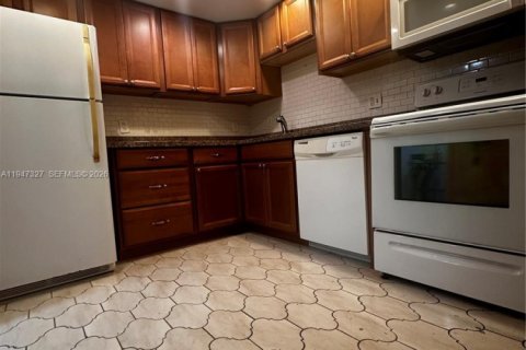 Купить кондоминиум в Помпано-Бич, Флорида 1 спальня, 83.61м2, № 2003522 - фото 4