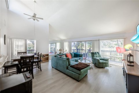 Condo in Venice, Florida, 2 bedrooms  № 2217719 - photo 3