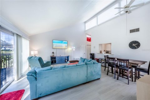 Condo in Venice, Florida, 2 bedrooms  № 2217719 - photo 7