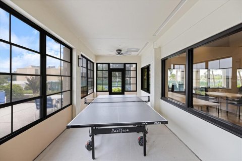 Condo in Venice, Florida, 2 bedrooms  № 2217719 - photo 30