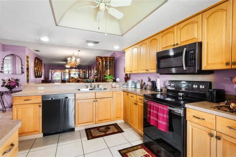 Condo in Clearwater, Florida, 2 bedrooms  № 1838389 - photo 6