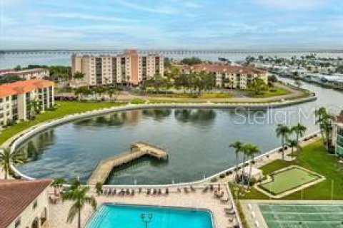 Condo in Clearwater, Florida, 2 bedrooms  № 1838389 - photo 2