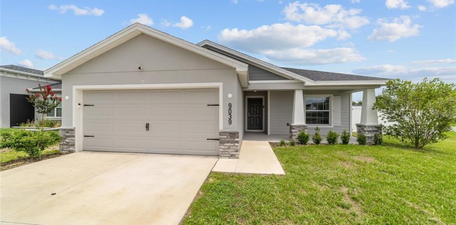 Casa en Ocala, Florida 3 dormitorios, 143.16 m2 № 2212343