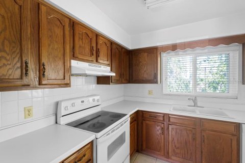 Condo in Orange City, Florida, 2 bedrooms  № 1722373 - photo 16