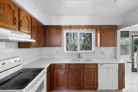 Condo in Orange City, Florida, 2 bedrooms  № 1722373 - photo 15