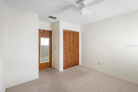 Condo in Orange City, Florida, 2 bedrooms  № 1722373 - photo 23
