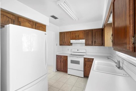 Condo in Orange City, Florida, 2 bedrooms  № 1722373 - photo 14