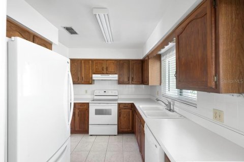 Condo in Orange City, Florida, 2 bedrooms  № 1722373 - photo 13
