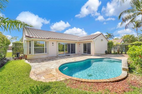 House in Pembroke Pines, Florida 3 bedrooms, 167.5 sq.m. № 2069354 - photo 13