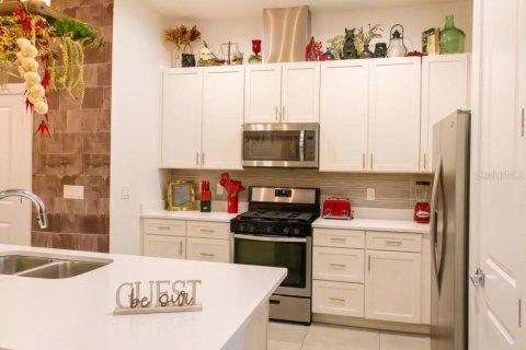 Condo in Kissimmee, Florida, 4 bedrooms  № 1841632 - photo 12