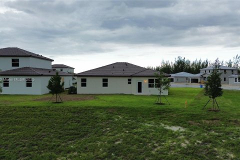 Снять в аренду виллу или дом в Хомстед, Флорида 3 спальни, № 1923512 - фото 29