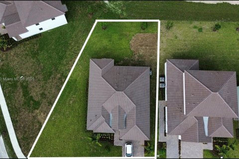 Снять в аренду виллу или дом в Хомстед, Флорида 3 спальни, № 1923512 - фото 27