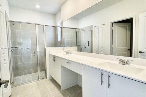 Снять в аренду виллу или дом в Хомстед, Флорида 3 спальни, № 1923512 - фото 22