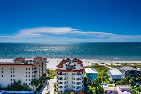 Condo à Clearwater, Floride, 3 chambres  № 2313178