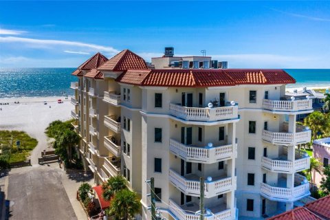 Copropriété à louer à Clearwater, Floride: 3 chambres, 223.15 m2 № 2313178 - photo 2
