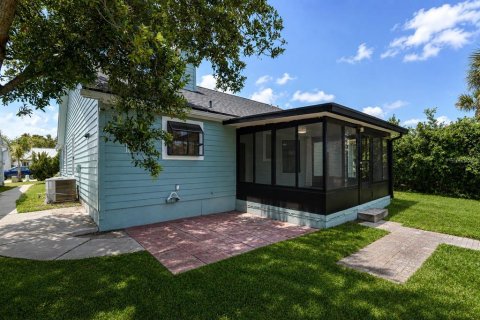 Villa ou maison à vendre à New Smyrna Beach, Floride: 3 chambres, 124.86 m2 № 2157826 - photo 3