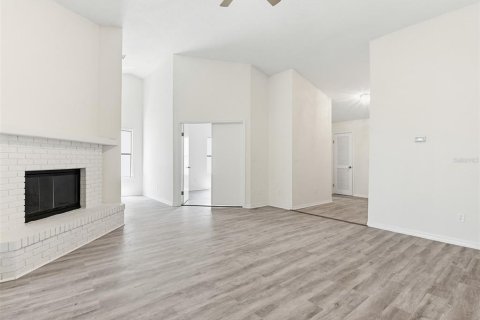 Villa ou maison à vendre à New Smyrna Beach, Floride: 3 chambres, 124.86 m2 № 2157826 - photo 8