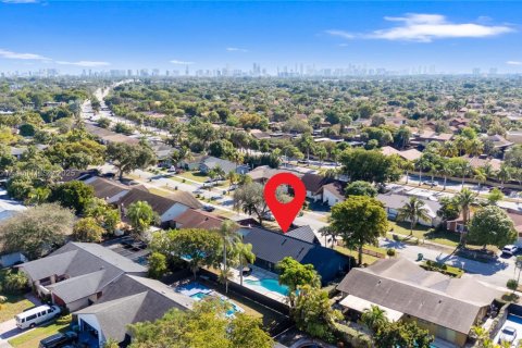 Villa ou maison à vendre à Miami, Floride: 3 chambres, 155.52 m2 № 1973641 - photo 7