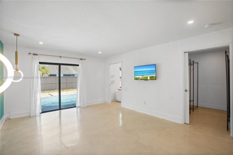 Villa ou maison à vendre à Miami, Floride: 3 chambres, 155.52 m2 № 1973641 - photo 19