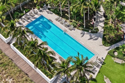 Condo in Fort Lauderdale, Florida, 2 bedrooms  № 2012003 - photo 6