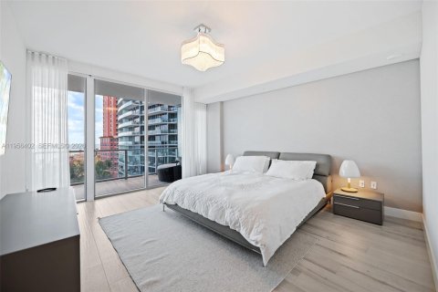 Condo in Fort Lauderdale, Florida, 2 bedrooms  № 2012003 - photo 19