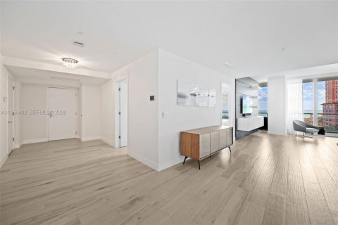 Condo in Fort Lauderdale, Florida, 2 bedrooms  № 2012003 - photo 29