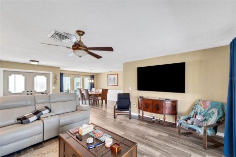 Villa ou maison à vendre à Venice, Floride: 3 chambres, 193.79 m2 № 1560590 - photo 16