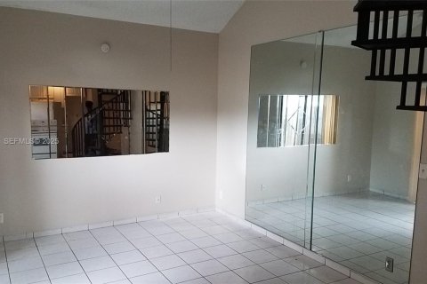 Touwnhouse à louer à North Lauderdale, Floride: 2 chambres, 93.65 m2 № 1986567 - photo 27