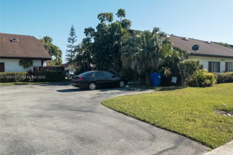 Touwnhouse à louer à North Lauderdale, Floride: 2 chambres, 93.65 m2 № 1986567 - photo 3
